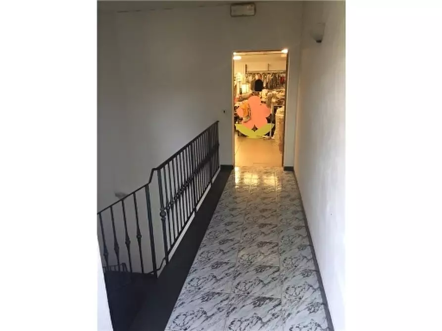 Immagine 6 di Magazzino in vendita  a Montespertoli