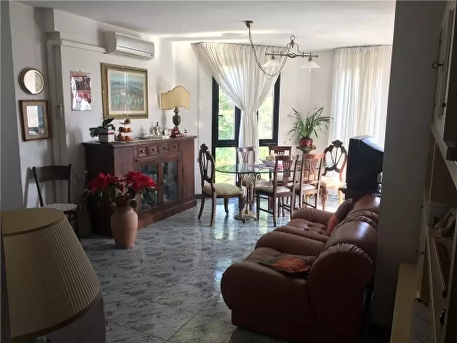 Immagine 16 di Magazzino in vendita  a Montespertoli