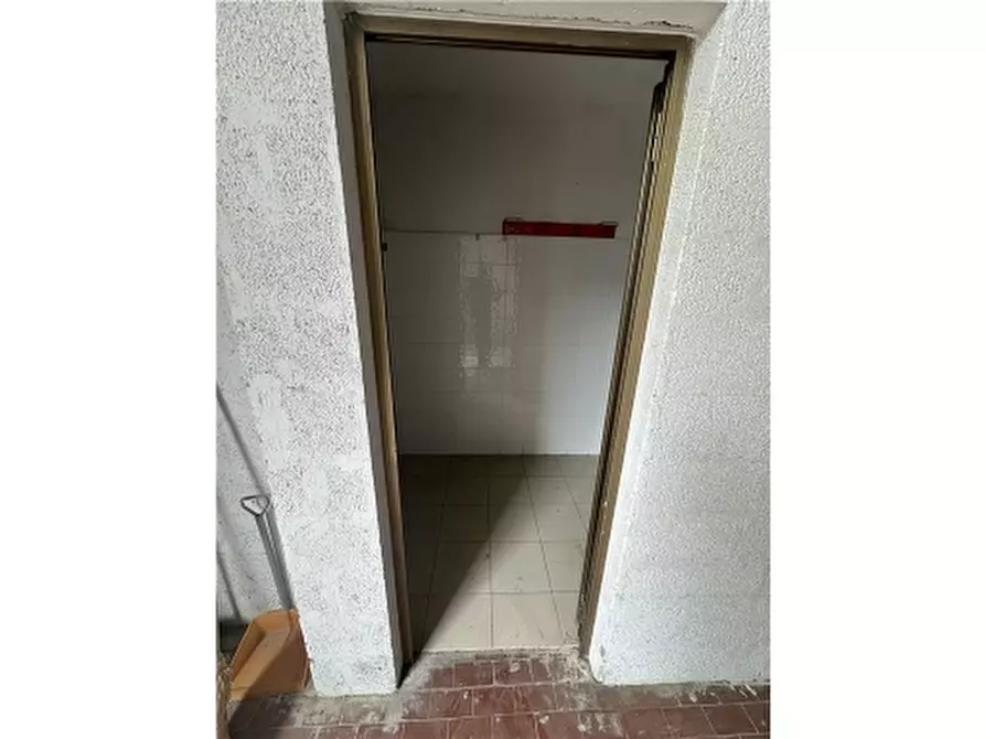 Immagine 5 di Magazzino in vendita  a Montespertoli