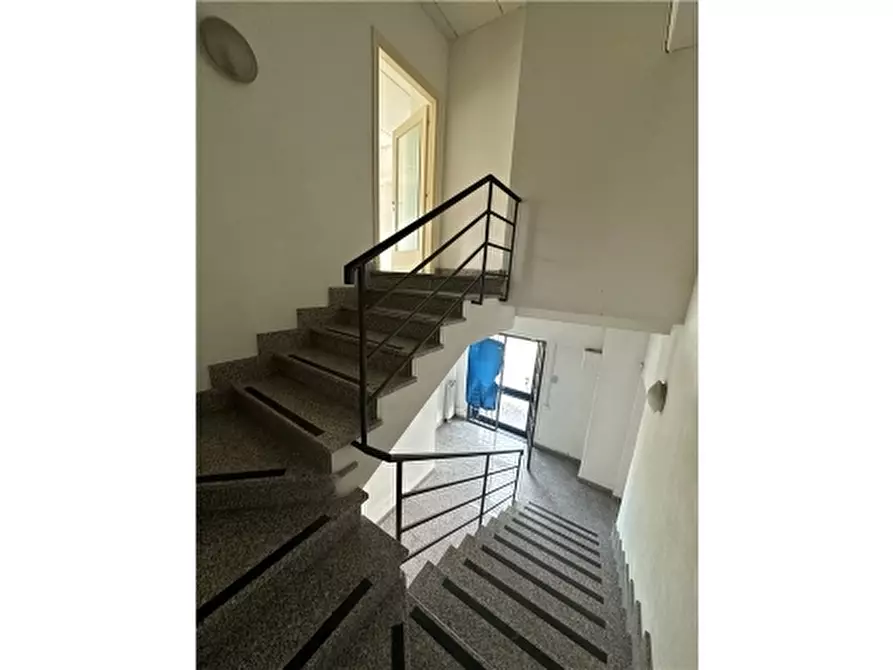 Immagine 12 di Magazzino in affitto  a Montelupo Fiorentino