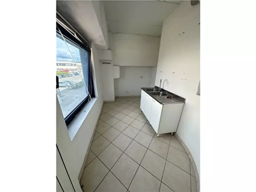 Immagine 17 di Magazzino in affitto  a Montelupo Fiorentino