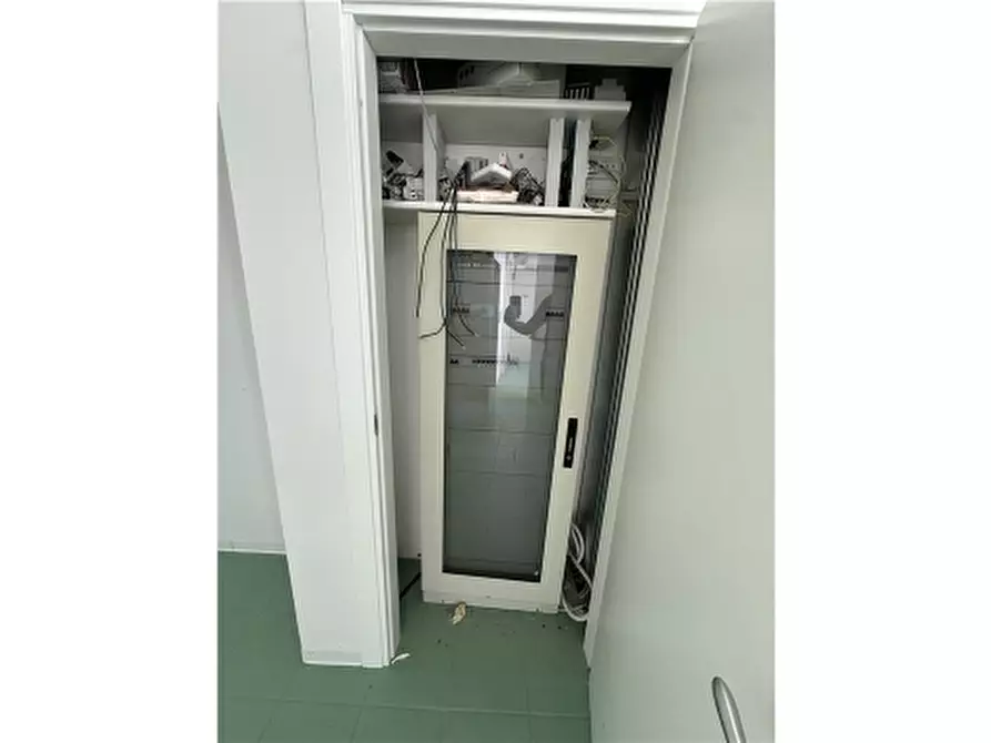 Immagine 3 di Magazzino in vendita  a San Casciano In Val Di Pesa