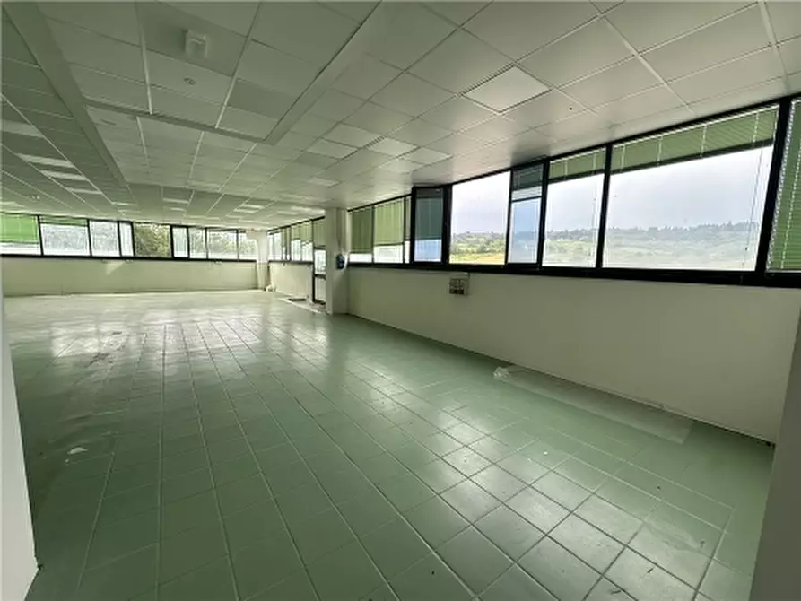 Immagine 5 di Magazzino in vendita  a San Casciano In Val Di Pesa
