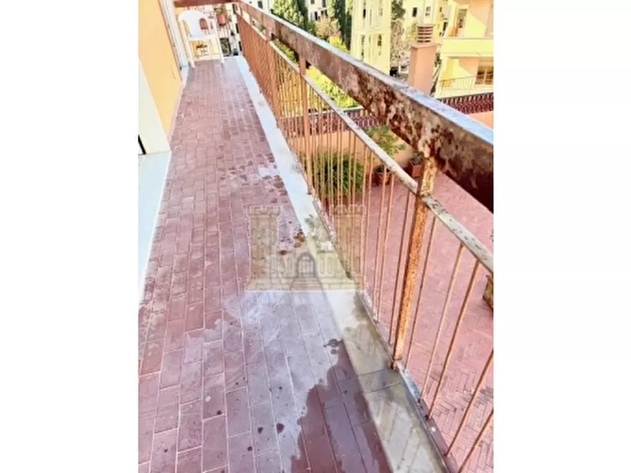 Immagine 9 di Appartamento in vendita  a Firenze