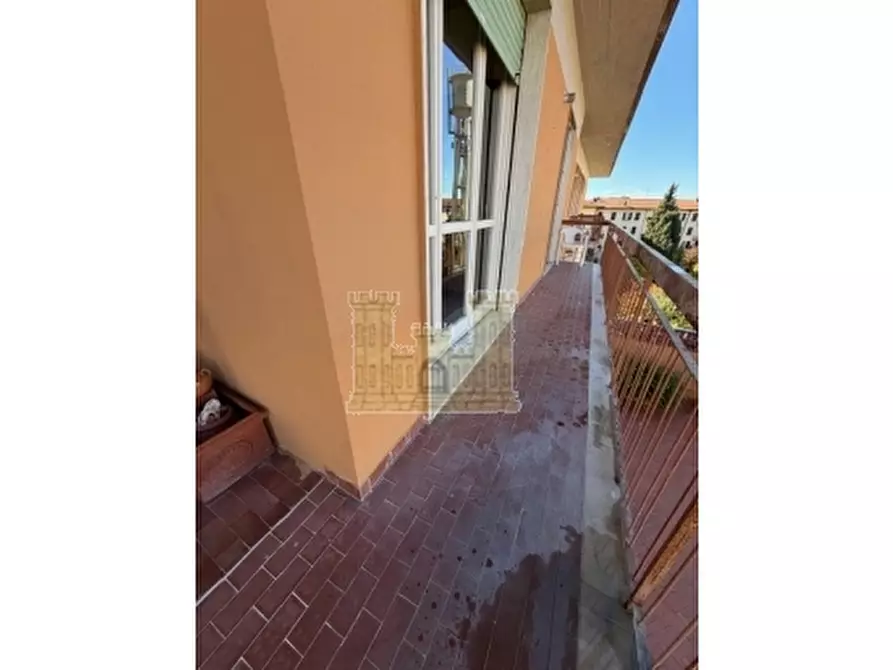 Immagine 10 di Appartamento in vendita  a Firenze