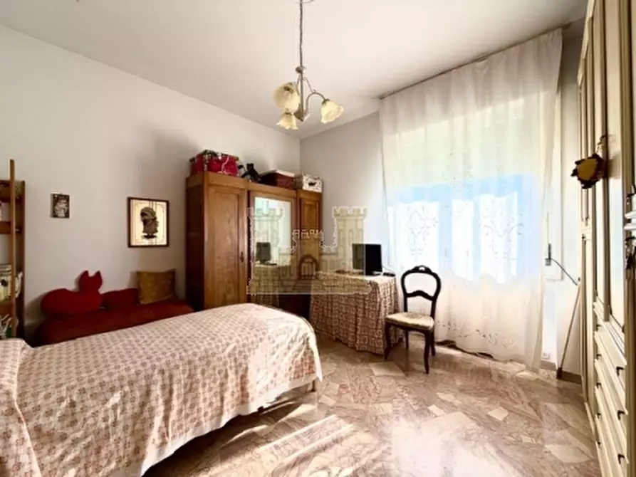 Immagine 12 di Appartamento in vendita  a Firenze