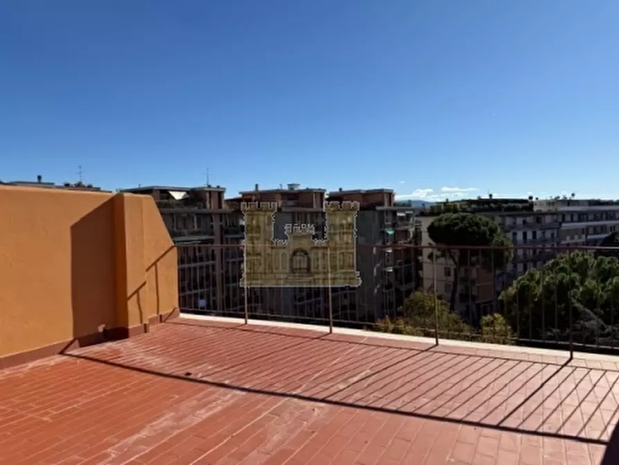 Immagine 14 di Appartamento in vendita  a Firenze