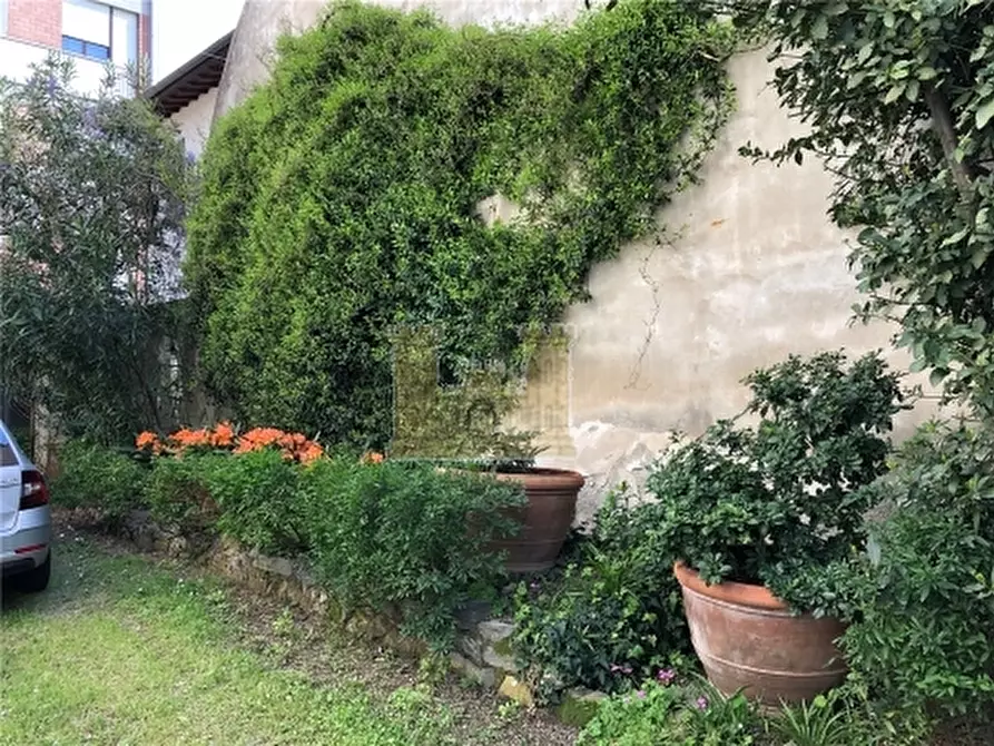 Immagine 35 di Appartamento in vendita  a Firenze