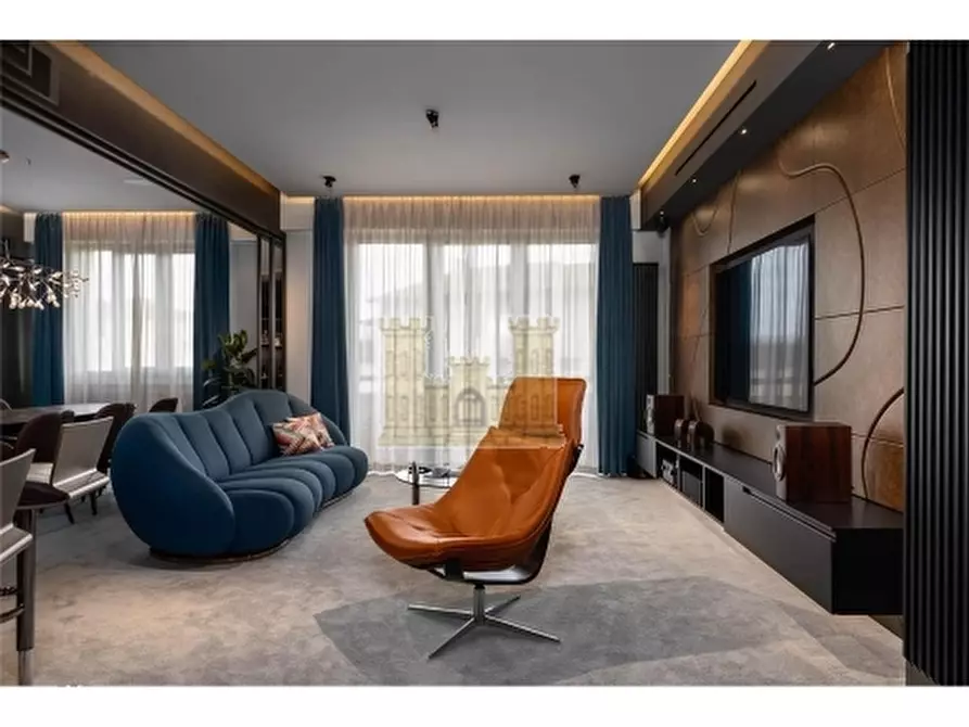 Immagine 4 di Appartamento in vendita  a Firenze