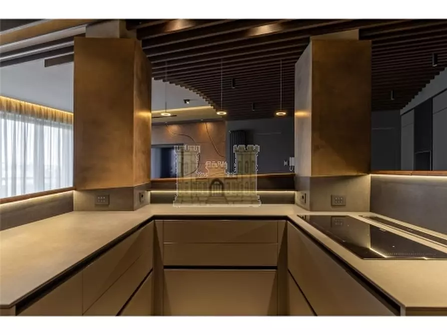 Immagine 10 di Appartamento in vendita  a Firenze