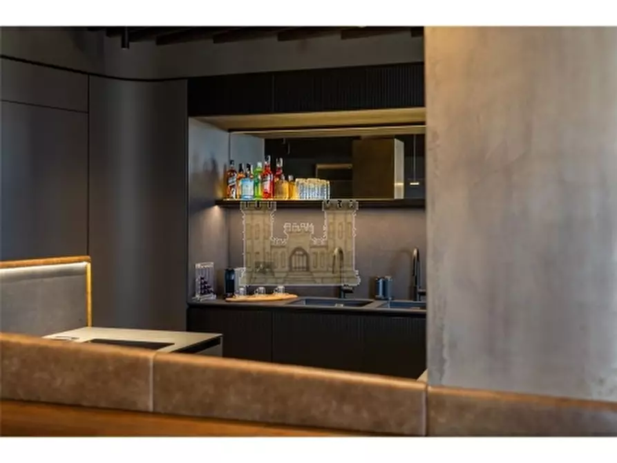 Immagine 11 di Appartamento in vendita  a Firenze