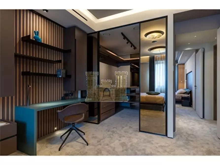 Immagine 17 di Appartamento in vendita  a Firenze