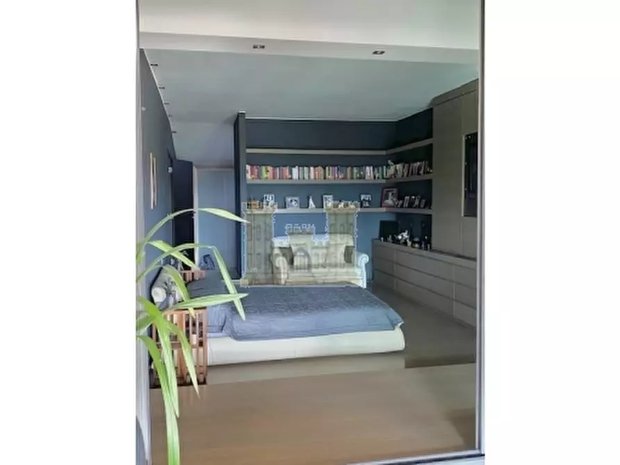 Immagine 15 di Appartamento in vendita  a Firenze