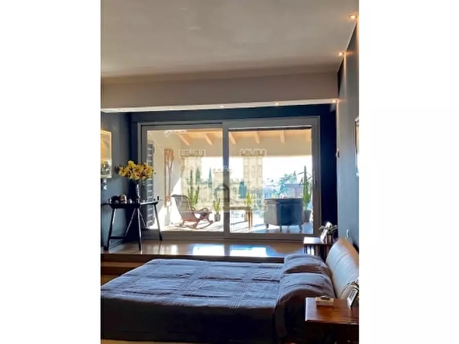 Immagine 16 di Appartamento in vendita  a Firenze