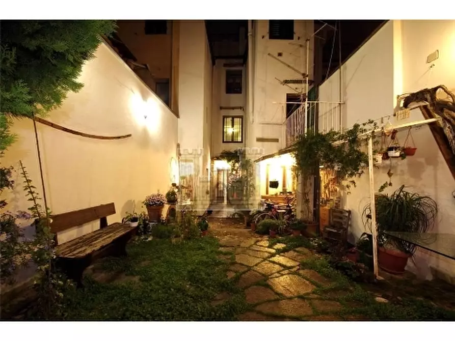 Immagine 22 di Appartamento in vendita  a Firenze