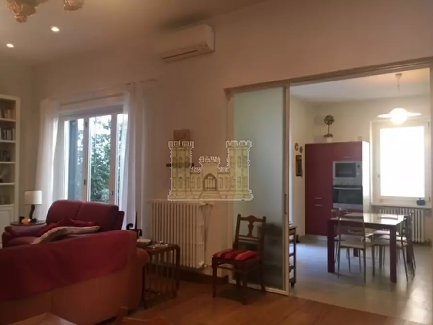 Immagine 2 di Appartamento in vendita  a Firenze