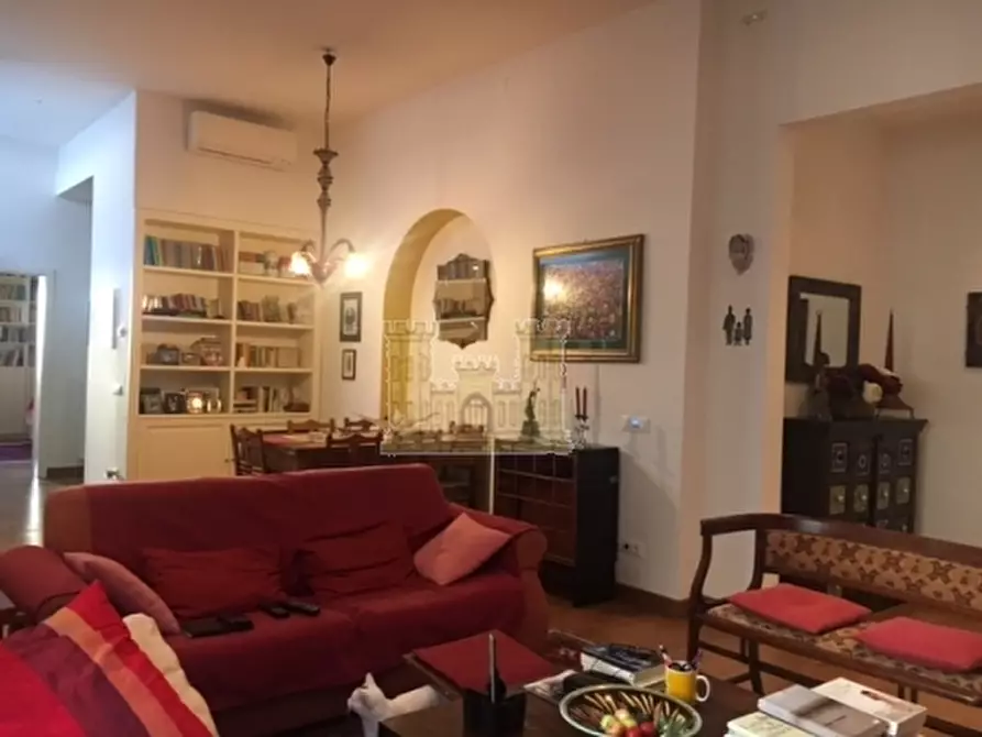 Immagine 4 di Appartamento in vendita  a Firenze