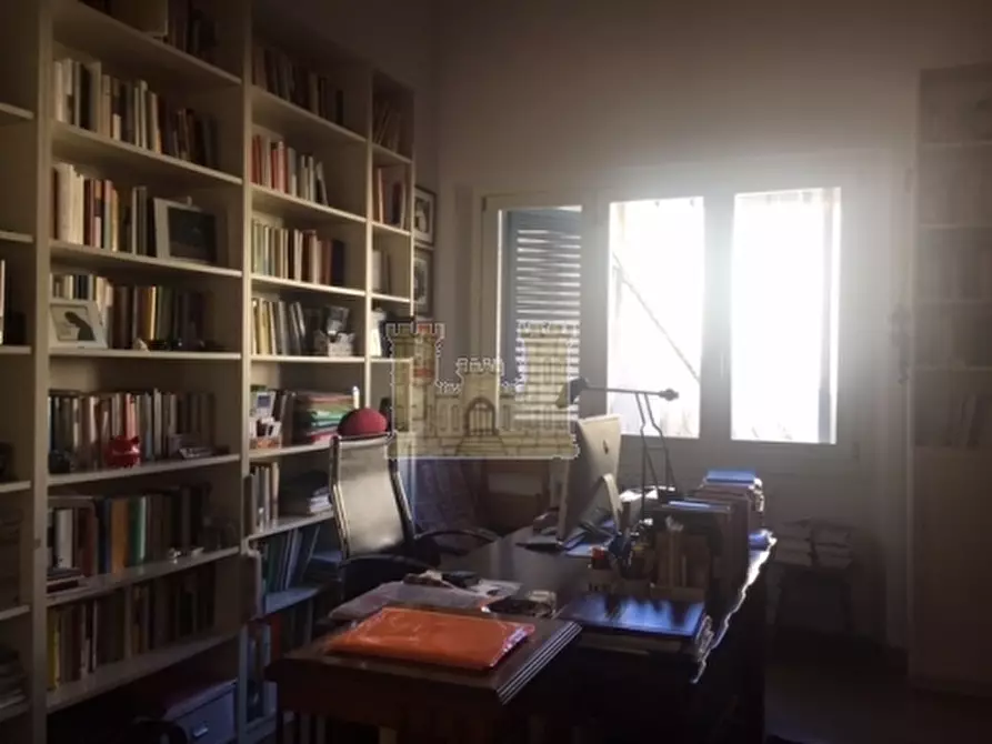 Immagine 7 di Appartamento in vendita  a Firenze