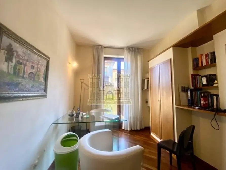 Immagine 5 di Appartamento in vendita  a Firenze