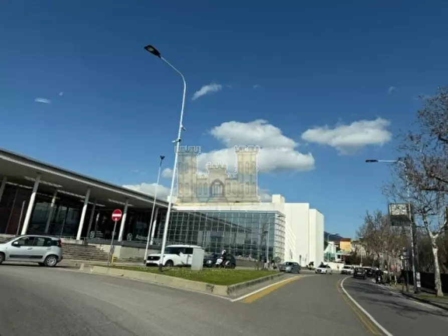 Immagine 2 di Appartamento in vendita  a Firenze