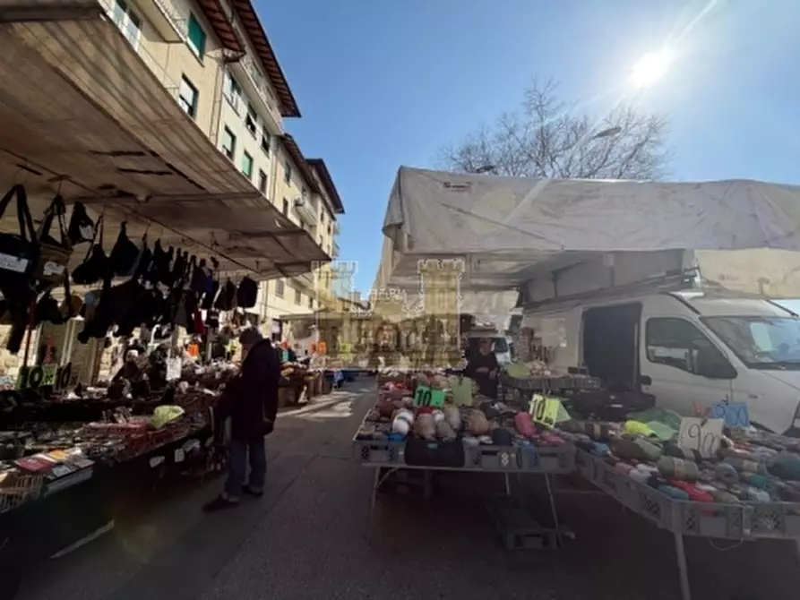 Immagine 5 di Appartamento in vendita  a Firenze