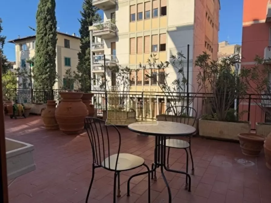 Immagine 3 di Appartamento in affitto  a Firenze