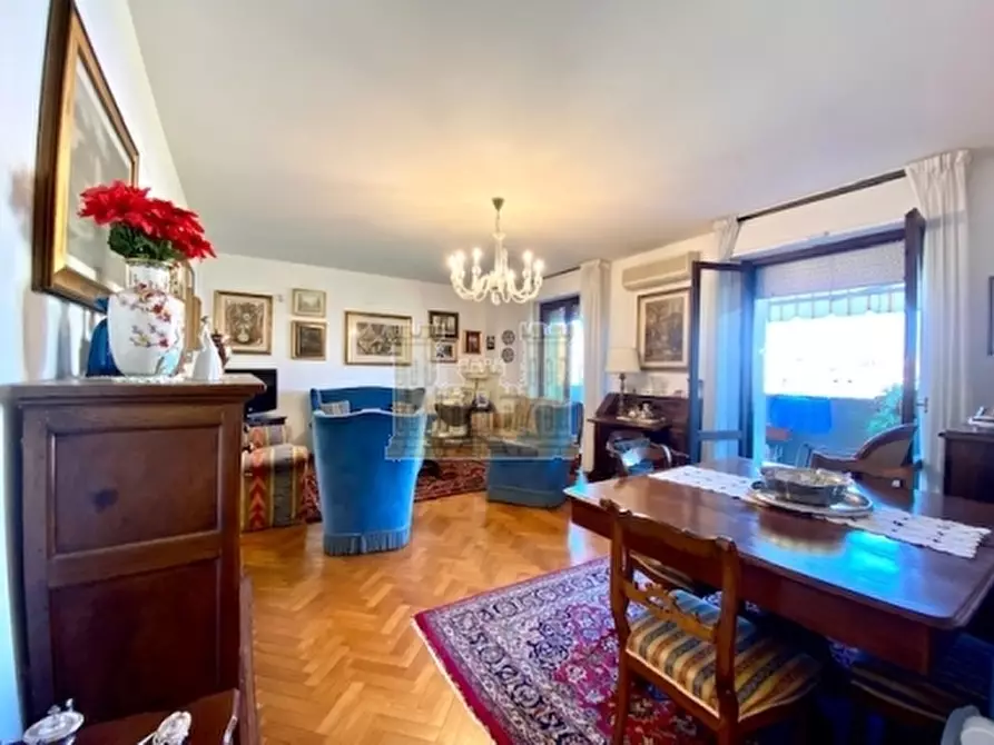 Immagine 3 di Appartamento in vendita  a Firenze