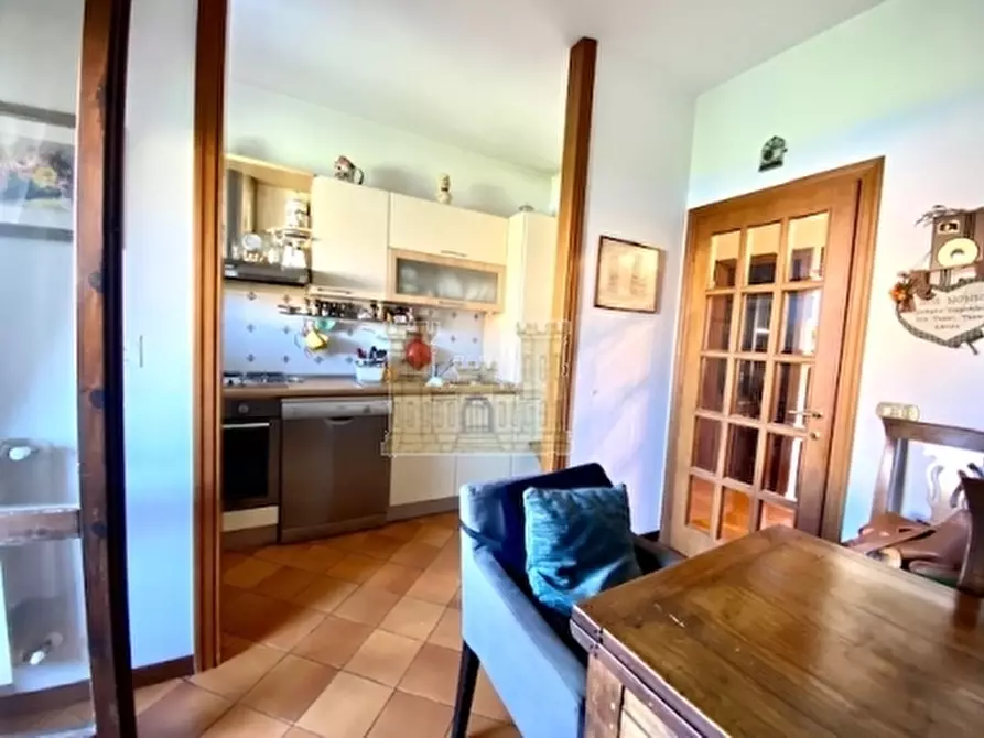 Immagine 8 di Appartamento in vendita  a Firenze