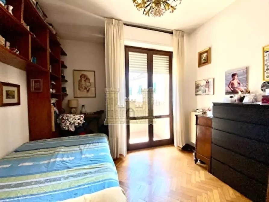 Immagine 12 di Appartamento in vendita  a Firenze