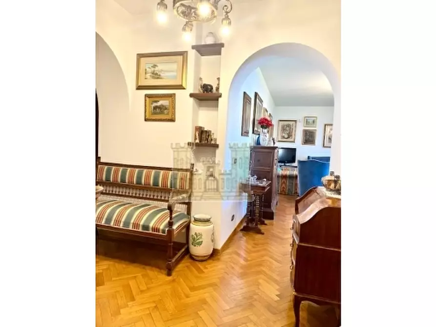 Immagine 15 di Appartamento in vendita  a Firenze