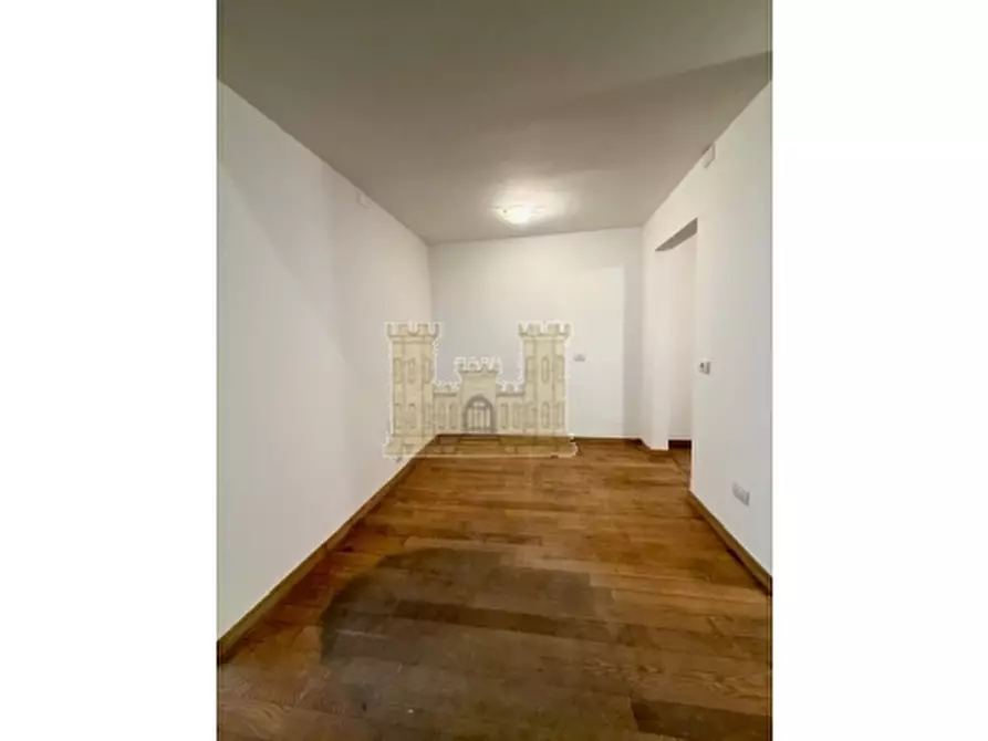 Immagine 10 di Appartamento in vendita  a Firenze