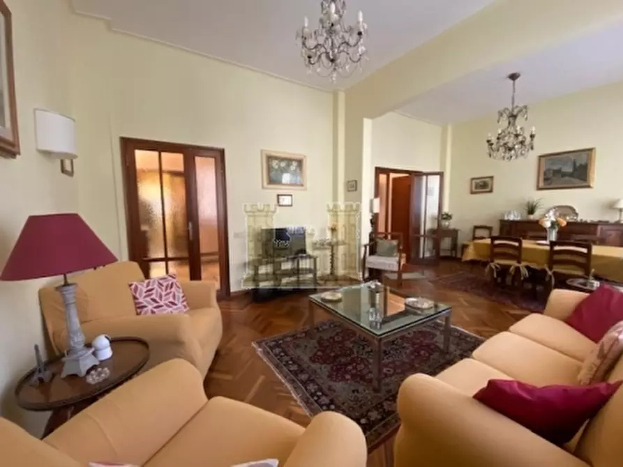 Immagine 2 di Appartamento in affitto  a Firenze