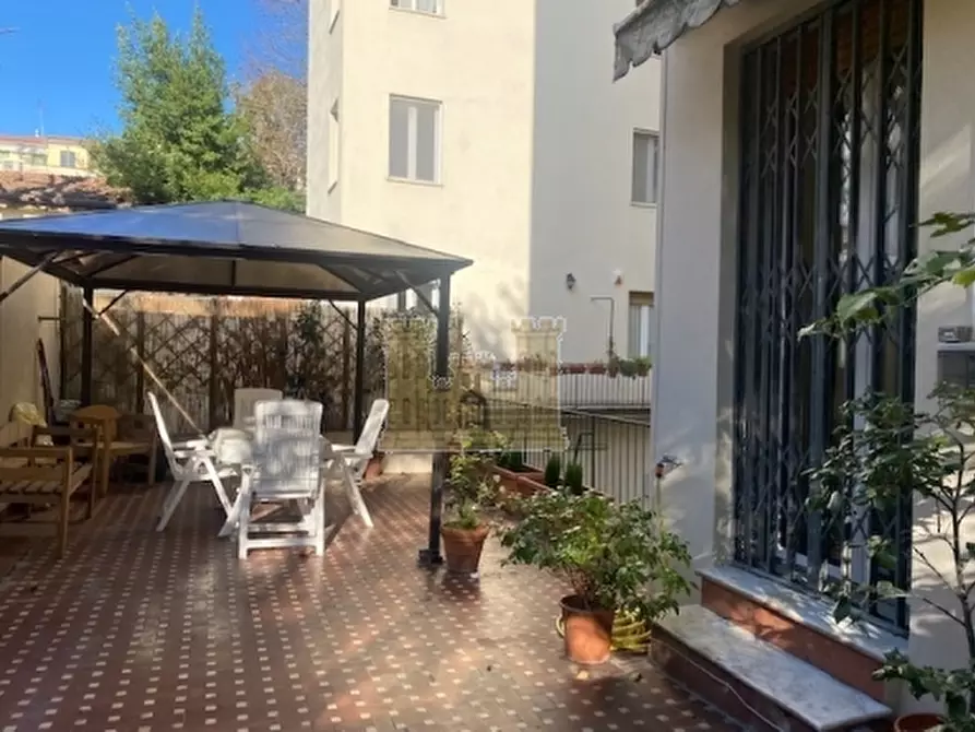 Immagine 13 di Appartamento in affitto  a Firenze