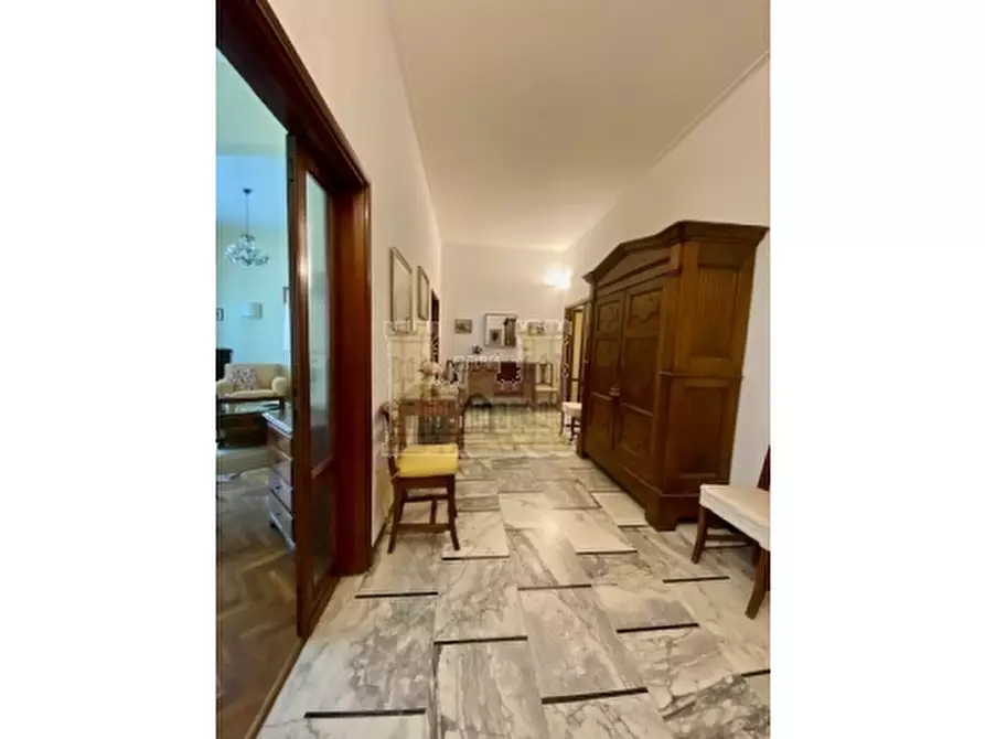 Immagine 17 di Appartamento in affitto  a Firenze