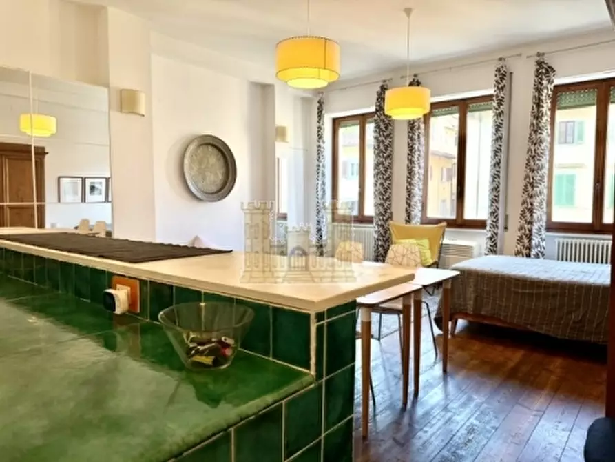 Immagine 11 di Appartamento in vendita  a Firenze