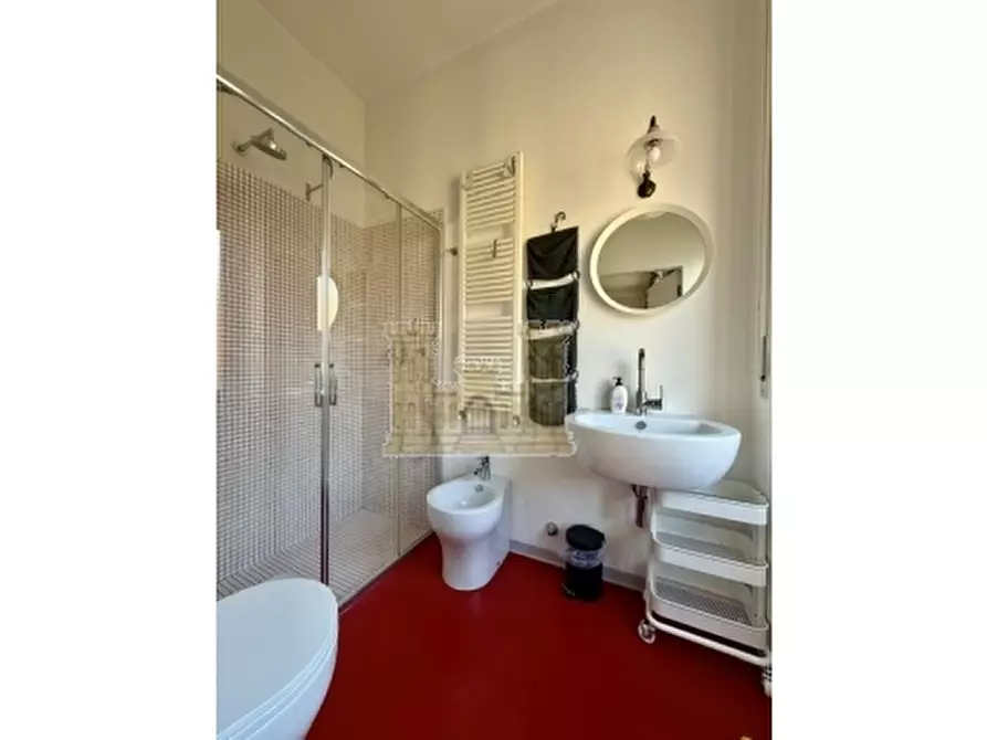 Immagine 18 di Appartamento in vendita  a Firenze