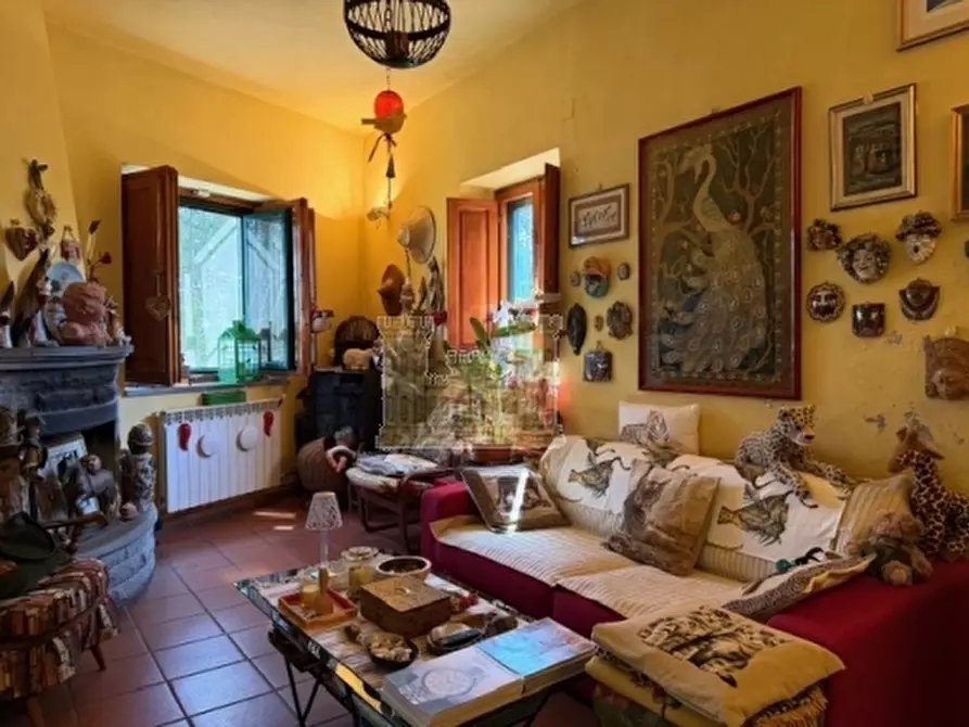 Immagine 6 di Villa in vendita  a Signa