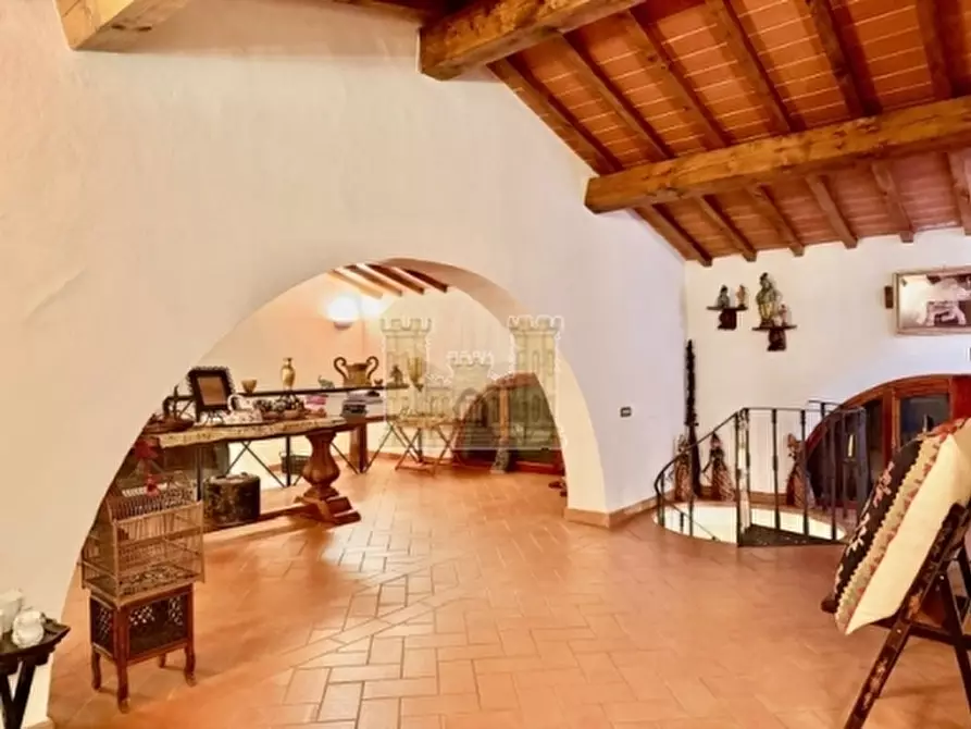 Immagine 28 di Villa in vendita  a Signa