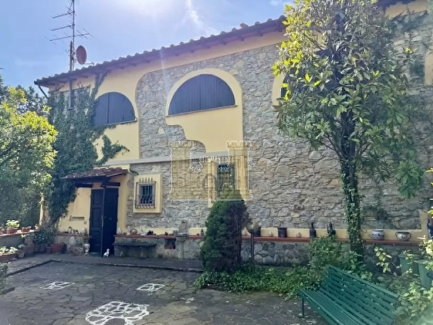 Immagine 44 di Villa in vendita  a Signa
