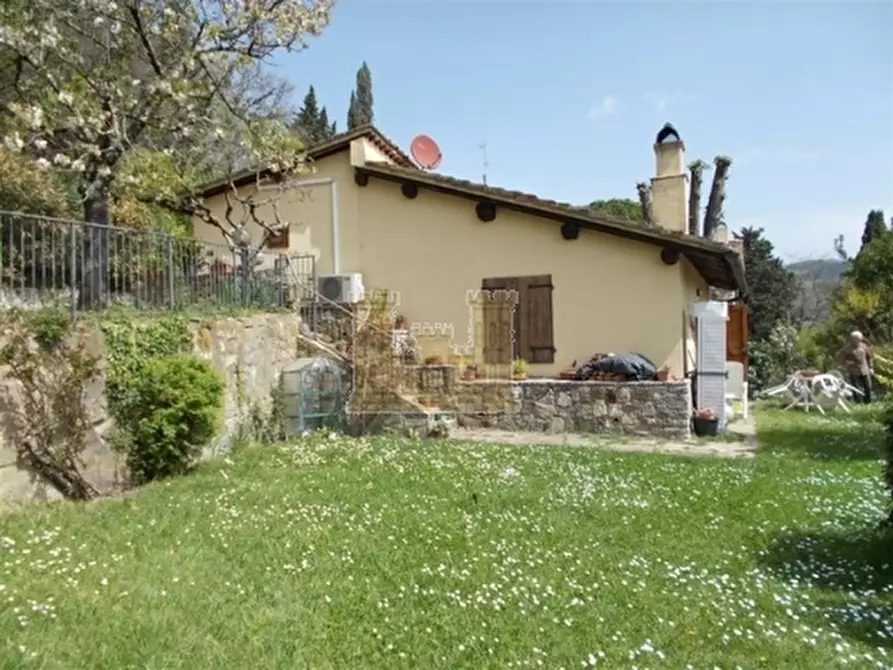 Immagine 43 di Rustico / casale in vendita  a Sesto Fiorentino