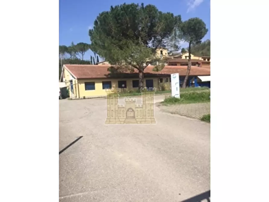 Immagine 2 di Magazzino in vendita  a San Casciano In Val Di Pesa