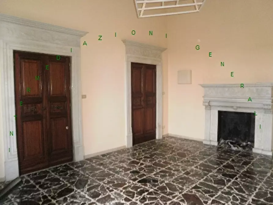Immagine 2 di Appartamento in vendita  a Firenze