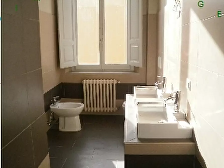 Immagine 5 di Appartamento in vendita  a Firenze