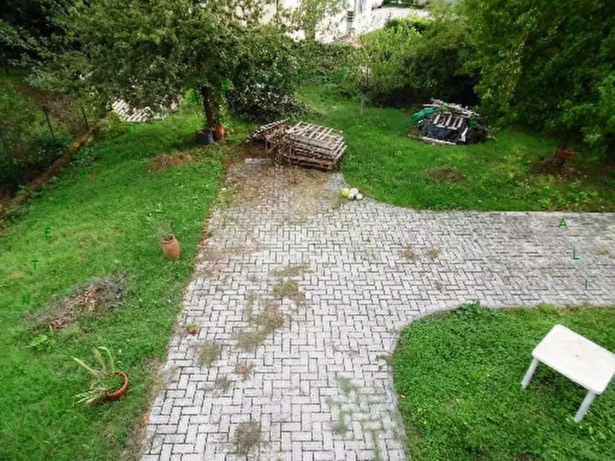 Immagine 9 di Appartamento in vendita  a Borgo San Lorenzo