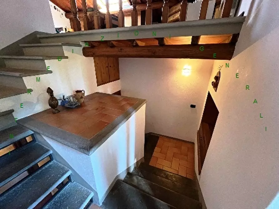 Immagine 10 di Appartamento in vendita  a Scarperia E San Piero