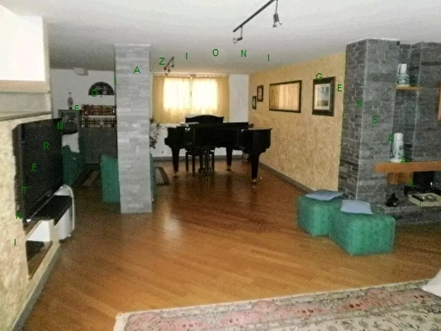 Immagine 10 di Villa in vendita  a Barberino Di Mugello