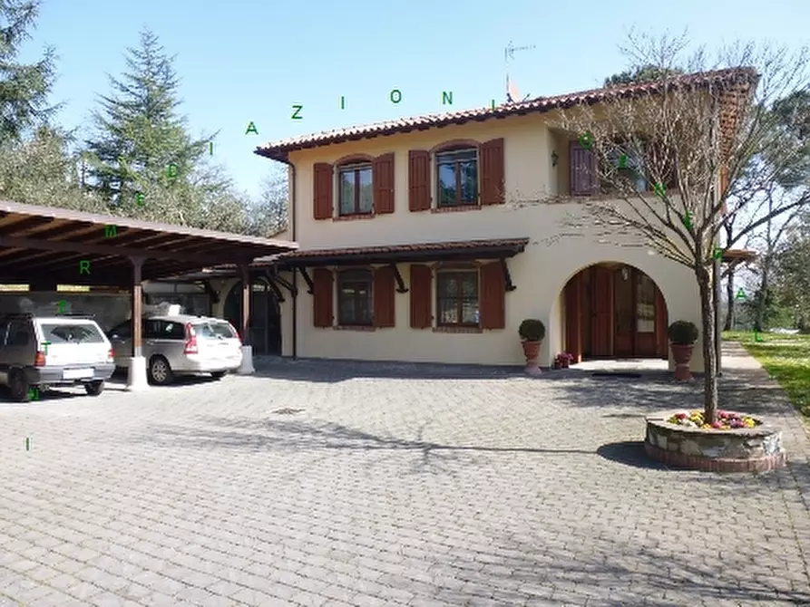 Immagine 1 di Villa in vendita  a Barberino Di Mugello