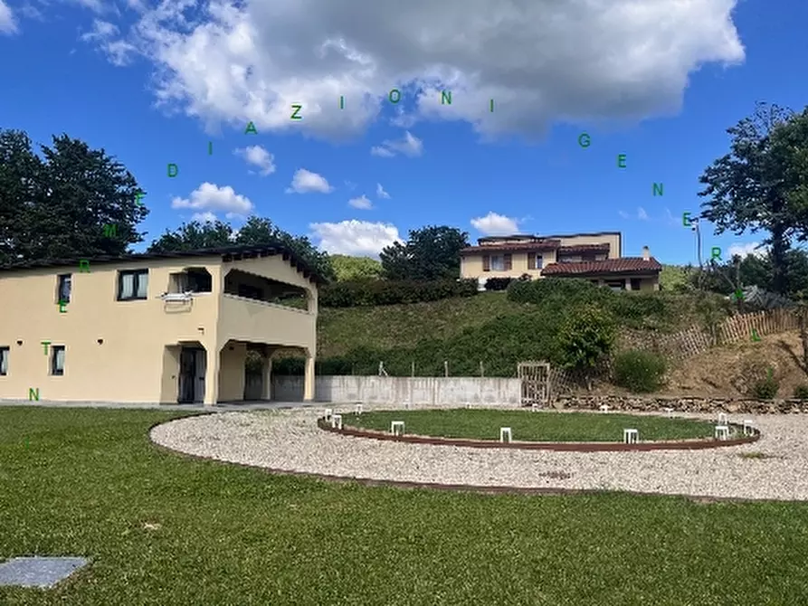 Immagine 1 di Villa in vendita  a Vicchio