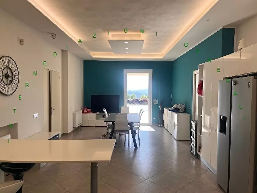 Immagine 11 di Villa in vendita  a Vicchio