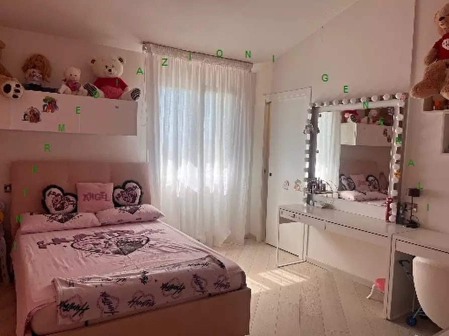 Immagine 14 di Villa in vendita  a Vicchio